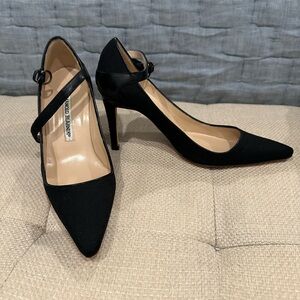 Manolo Blahnik Black Pointed Heels Size 36 1/2